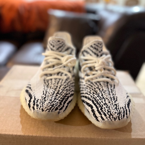 Yeezy boost 350 v2 sneakers zebra - Picture 2 of 3